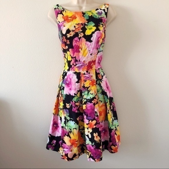 The Limited Floral Dress - Picture 2 of 7